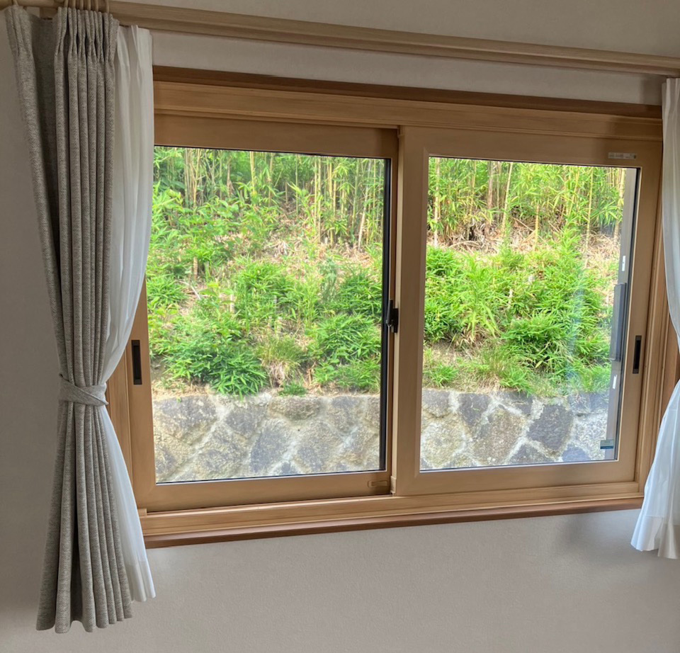 壁を壊さず短時間で断熱窓へ!